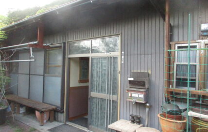 【空き家情報更新】R5-5・徳山地区・ペットOKな賃貸物件！静かな環境の一軒家です。小さな前庭・裏庭付き、木造平屋建て